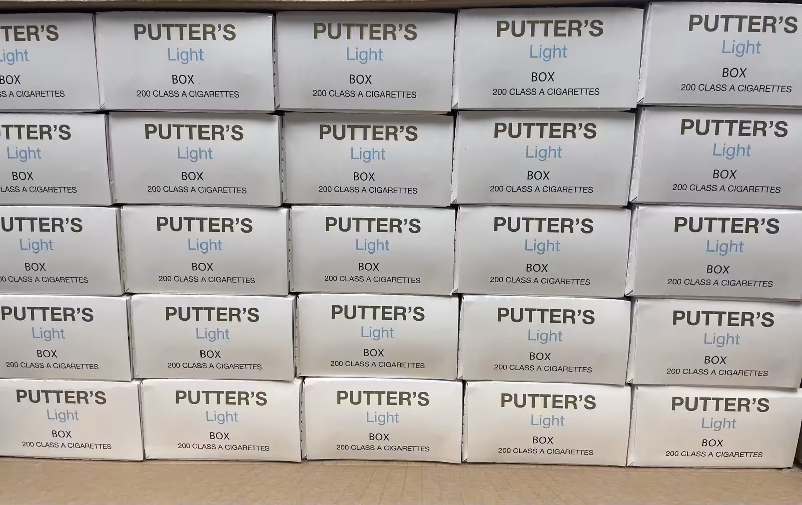 IMG_0487.jpg Putter lights Cigarettes Case (50 cartons) - Image 1